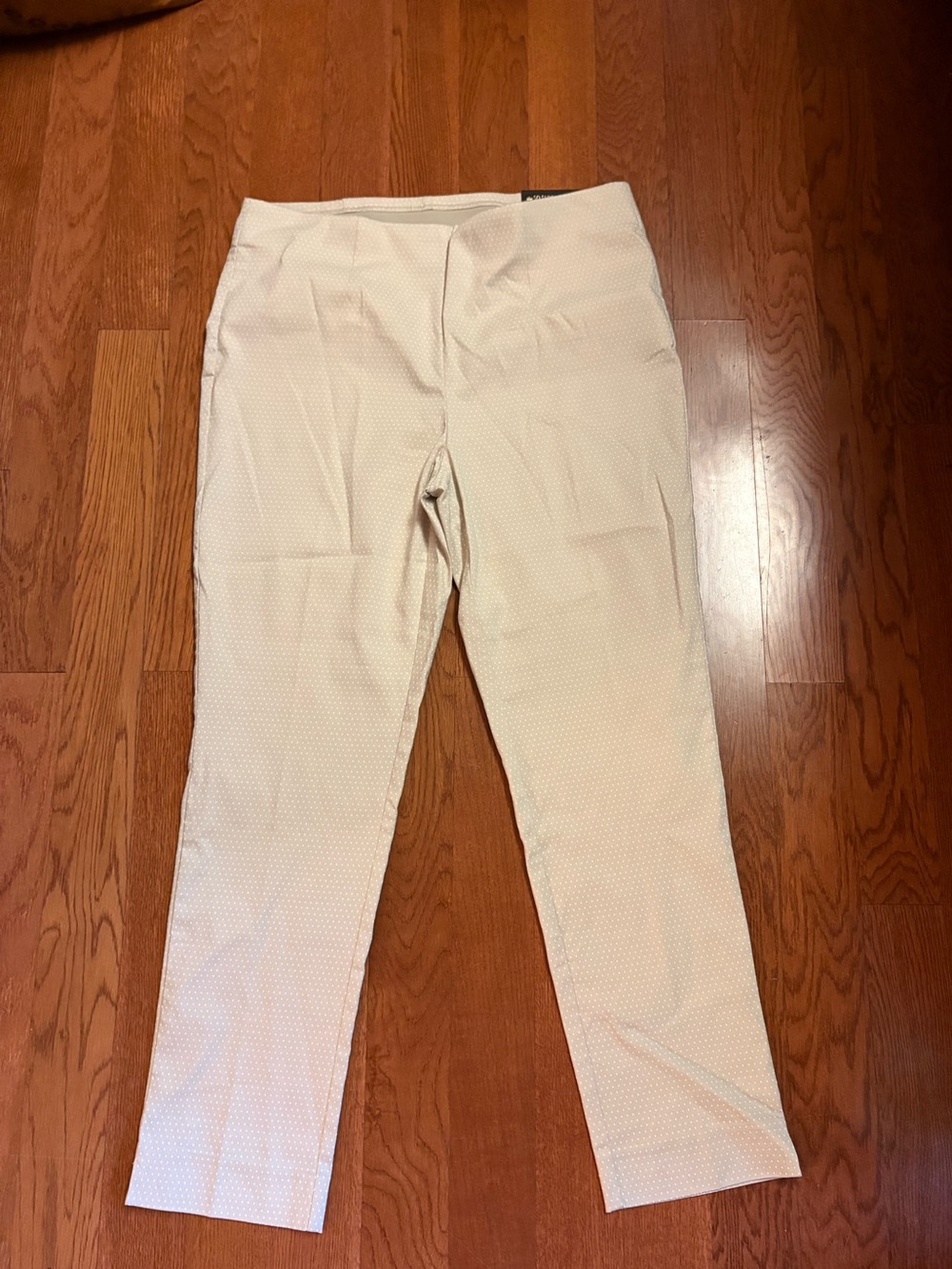Women’s Tan & Cream polka dot Bridgette Slim Ankle Pants. Size 10
